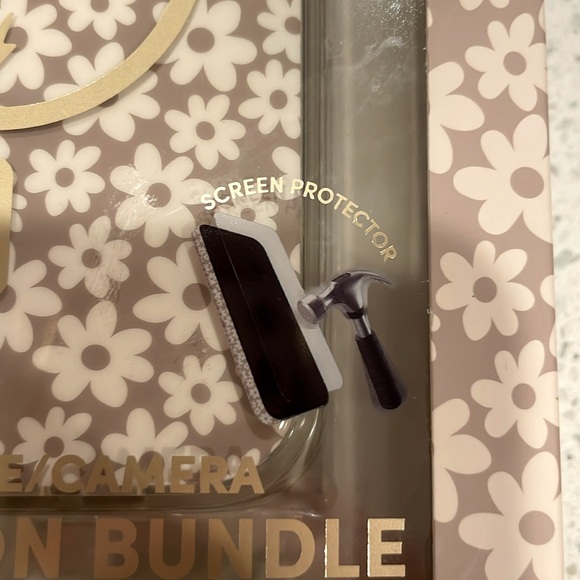 NIB🌼3-in-1🌼iPhone 15/14/13 Bundle🌼Phone Case,Screen Protector,Lens Protector - Picture 5 of 10